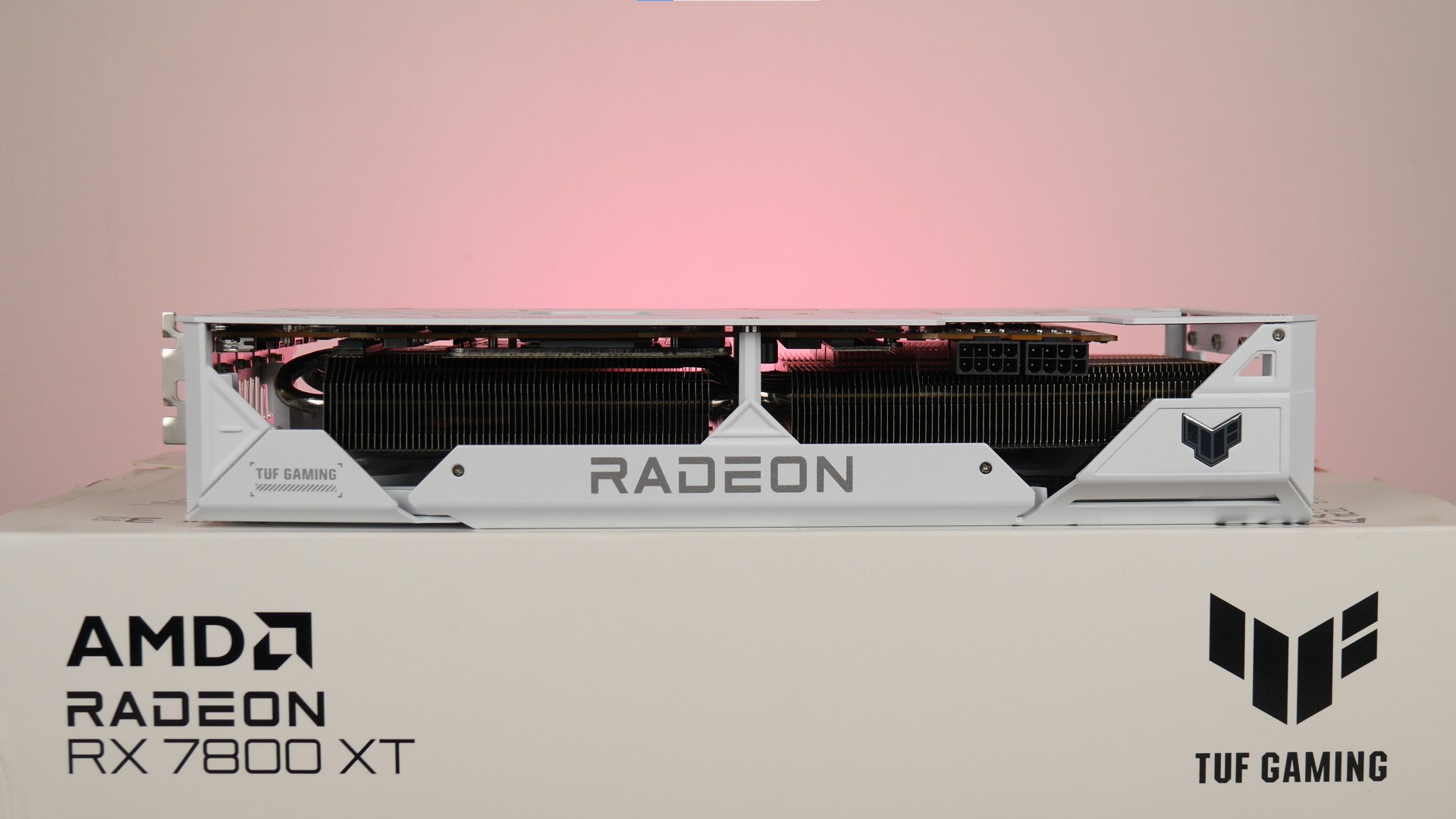ASUS TUF Gaming Radeon RX 7800 XT White OC Edition Aesthetics (Side Profile 1)