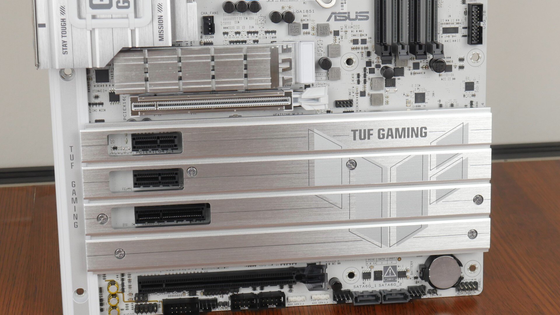 ASUS TUF Gaming Z890-PRO WIFI M.2 Heatsinks