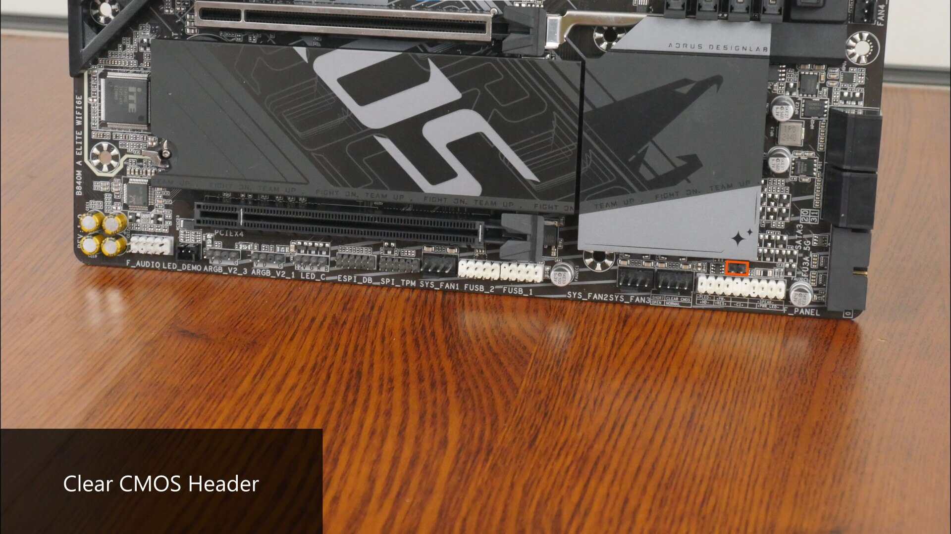 Gigabyte B840M AORUS ELITE WIFI6E Clear CMOS Header