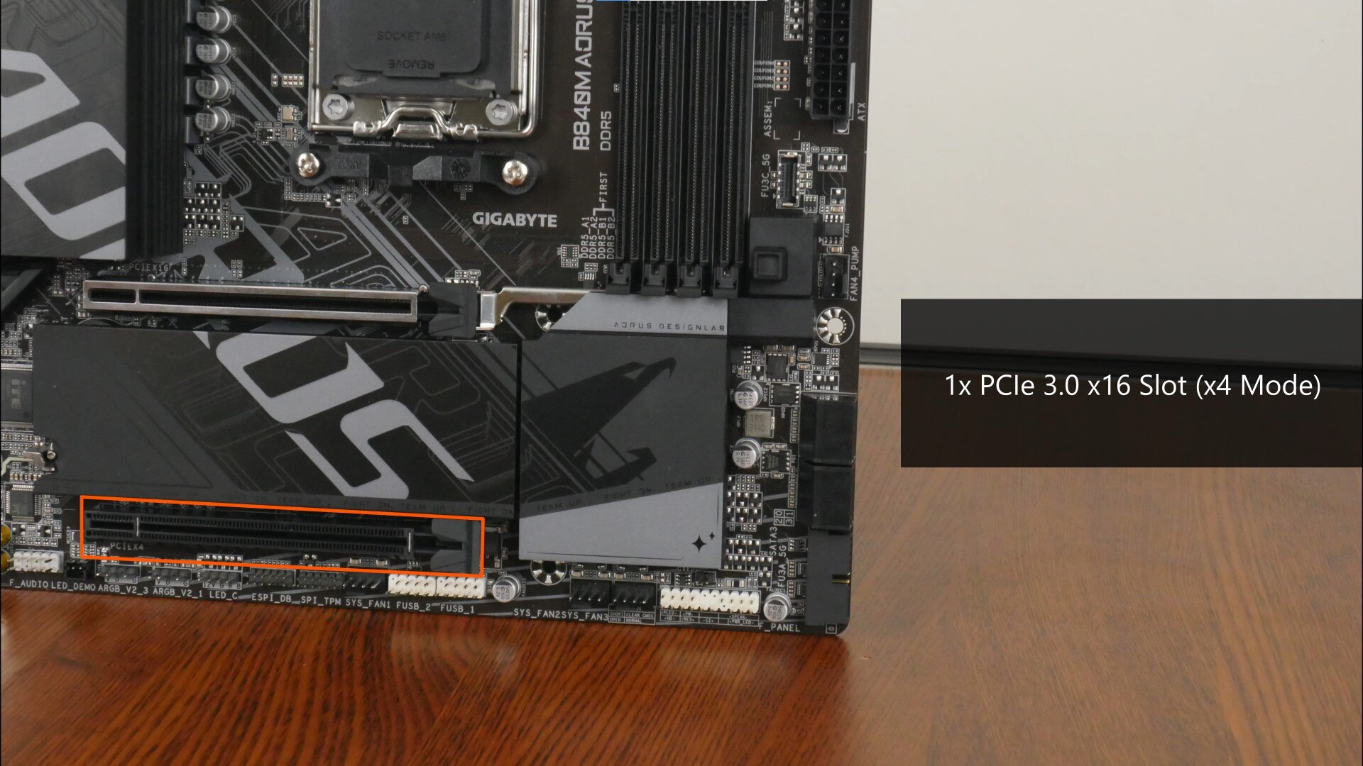 Gigabyte B840M AORUS ELITE WIFI6E PCIe 3.0 x16 Slot