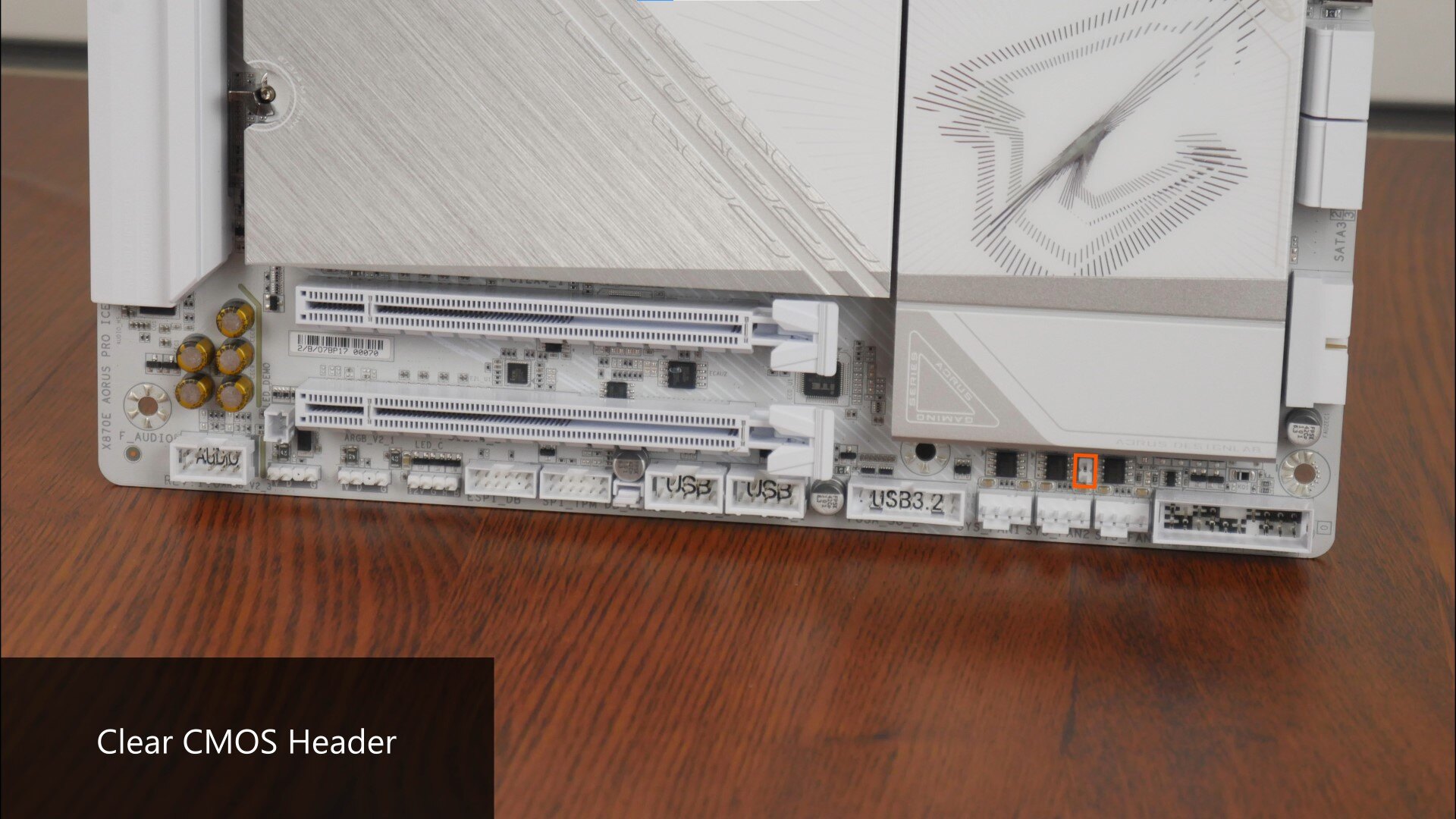 Gigabyte X870E AORUS PRO ICE Clear CMOS Header