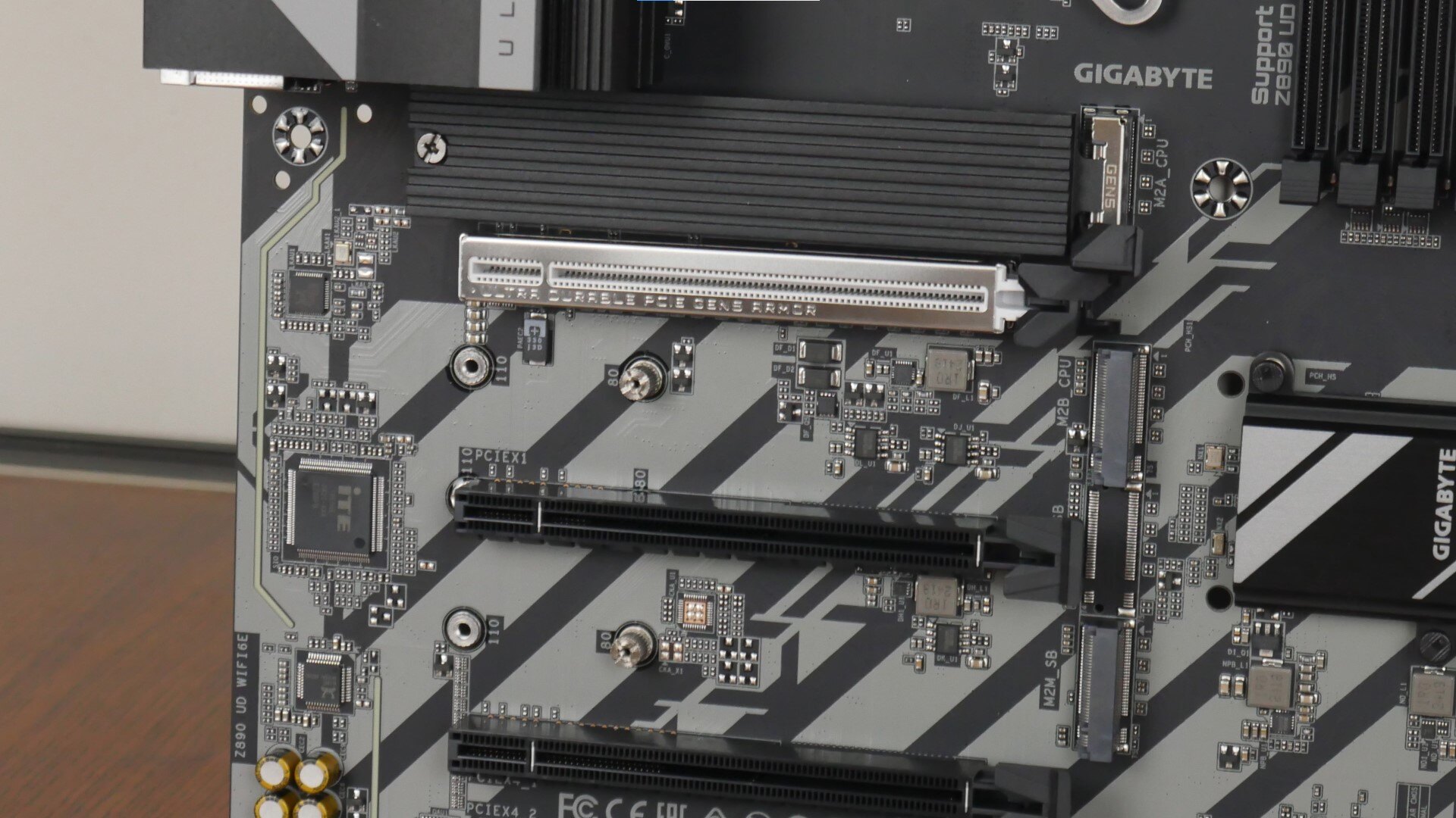 Gigabyte Z890 UD WIFI6E M.2 Heatsink