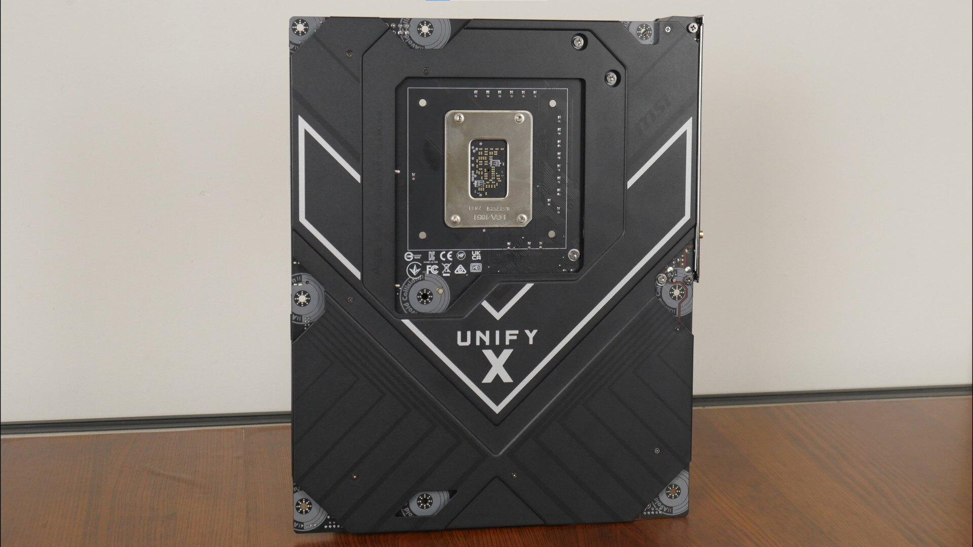 MSI MEG Z890 UNIFY-X Aesthetics (Rear)