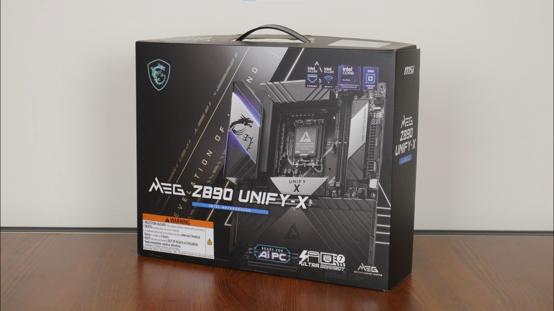 MSI MEG Z890 UNIFY-X  Packaging (Front)